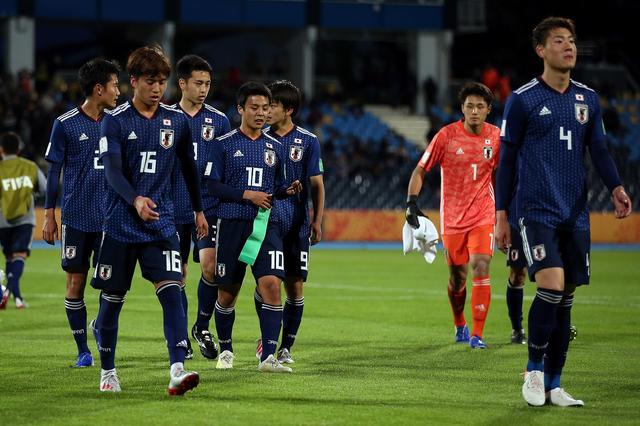 画像: エクアドル戦のハーフタイム、齊藤は仲間たちに言葉を放った(写真◎Getty Images)