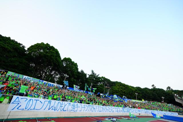 画像: 選手と一丸となって戦った湘南サポーター(写真◎J.LEAGUE)