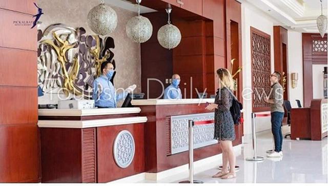画像: 写真:チェックイン時の対応(イメージ/現地手配会社提供)