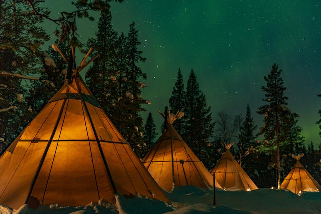 画像: サプミネイチャーキャンプ ©️Lennart Pittja /SápmiNature/ imagesbank.sweden.se