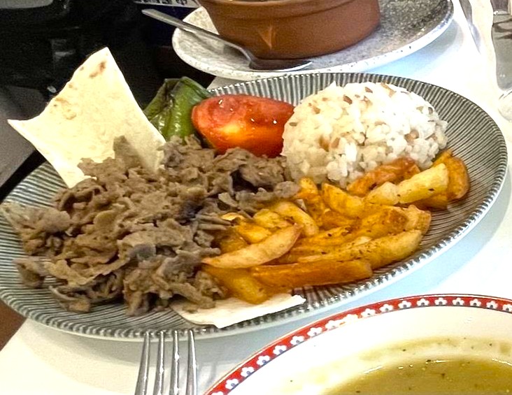 画像: ドネルケバブ/弊社スタッフ撮影