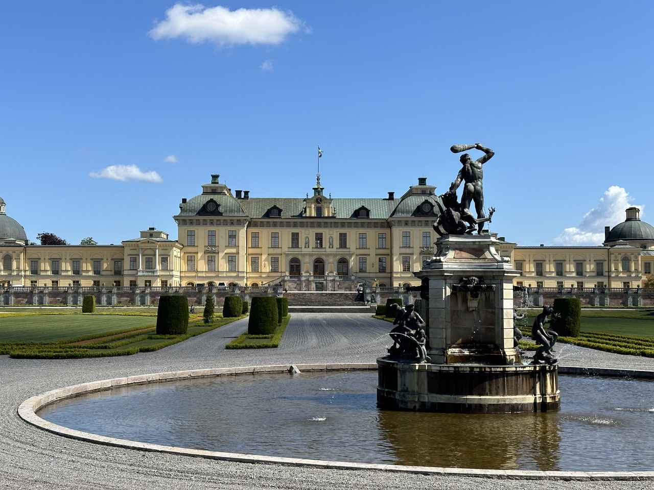 画像1: ドロットニングホルム宮殿／2025年6月弊社スタッフ撮影