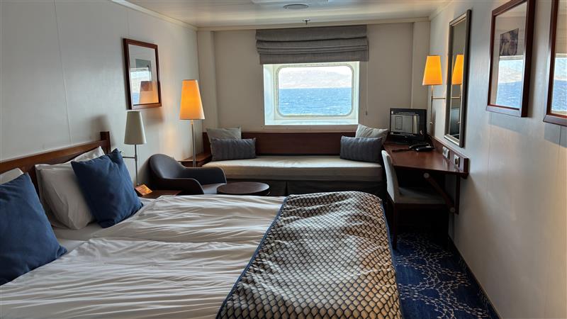 画像: 海側船内客室（筆者撮影）