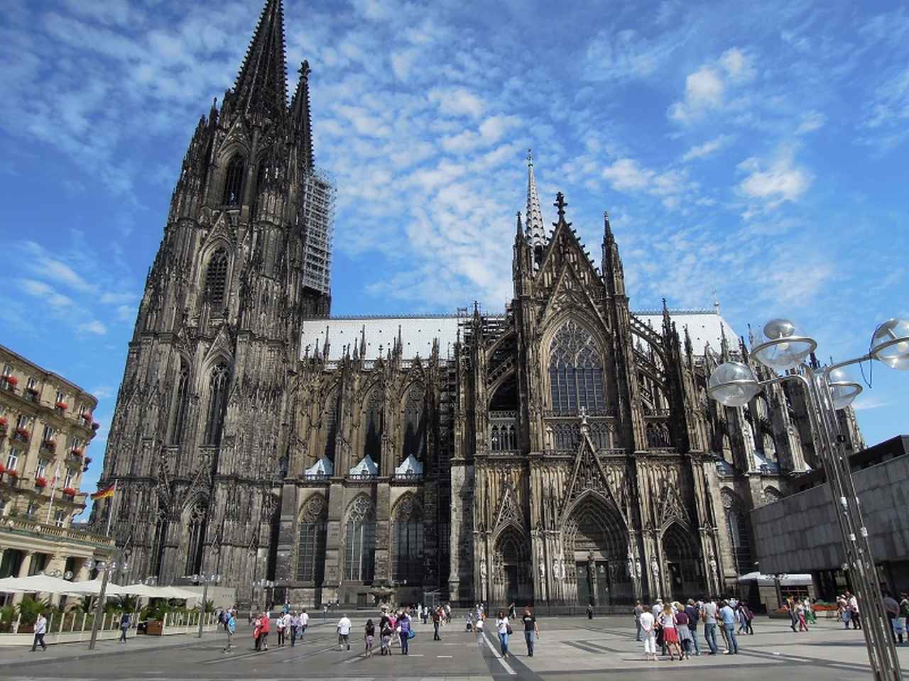 画像: 『各出発日22名様限定／ルフトハンザドイツ航空往復直行便利用(羽田～フランクフルト間）／中世に溶け込むたっぷりドイツ大周遊12日間』｜クラブツーリズム