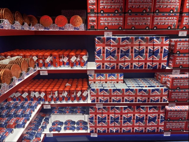 画像: マークスアンドスペンサーお土産 / 弊社スタッフ撮影