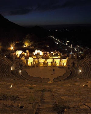 画像: ＜おひとり参加限定の旅＞『夜に輝く古代遺跡・神秘なるトルコ8日間』｜クラブツーリズム