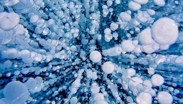 画像1: 時が止まった湖・アブラハム湖