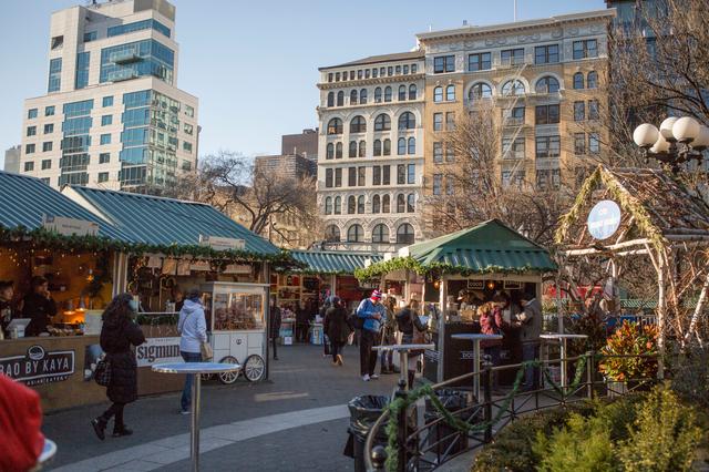 画像: ユニオンスクエアのクリスマスマーケット(イメージ) Union Square Holiday Markets(Molly Flores NYC & Company)