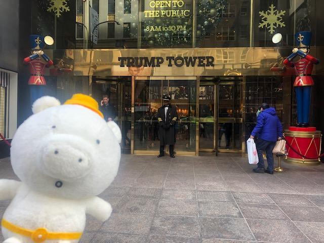 画像: 噂のトランプタワーときーぶー(イメージ) 入口ではセキュリティーチェックがあり、中にはレストランやお土産物屋がありました!