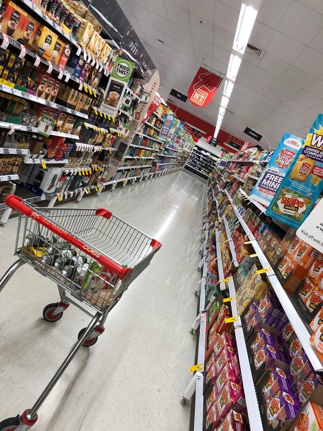 画像: お土産の買い忘れはありませんか?スーパーでお買い物♪