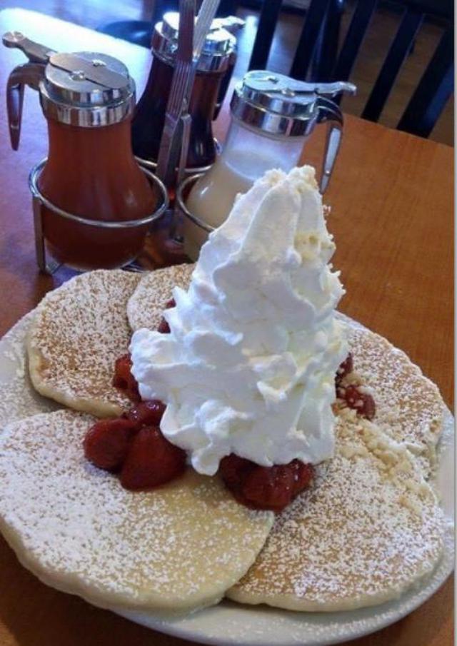 画像: Eggs 'n Things(エッグスンシングス)のパンケーキ/スタッフ撮影