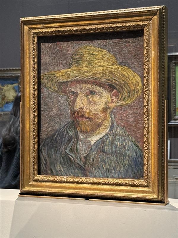 画像: ゴッホの肖像画（弊社スタッフ撮影）