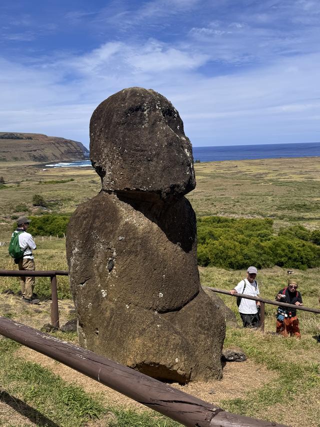 イースター島】☆本物のモアイ像に感動☆エアタヒチヌイ特別直行便にて