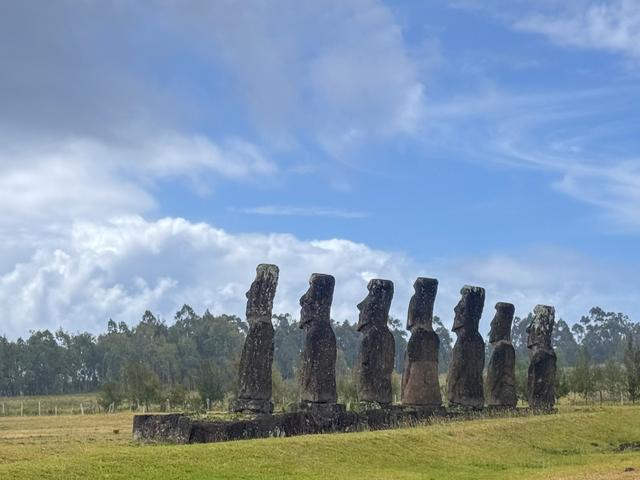イースター島】☆本物のモアイ像に感動☆エアタヒチヌイ特別直行便にて