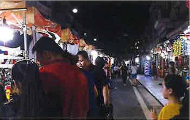 画像: 露店も人通りが戻ってきています!(現地スタッフ撮影)