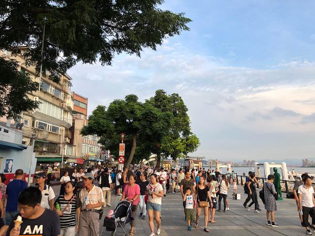画像: 台北郊外・淡水老街付近の様子(7月上旬/現地スタッフ撮影)