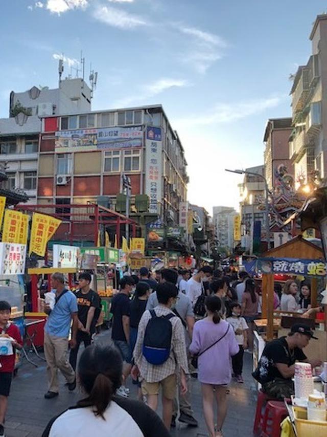 画像2: 夜市の様子(8月23日/現地スタッフ撮影)