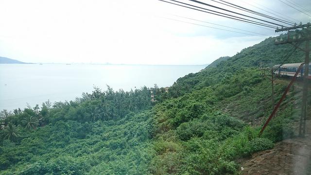 画像: 車窓からのハイヴァン峠の眺め/現地スタッフ撮影