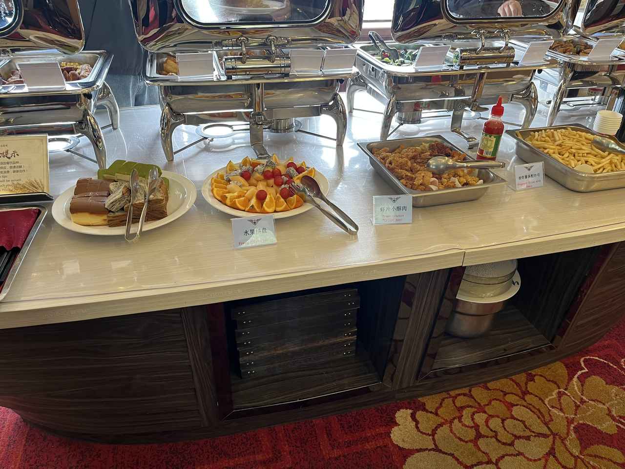 画像: 船内ビュッフェの様子(2025年3月弊社スタッフ撮影)