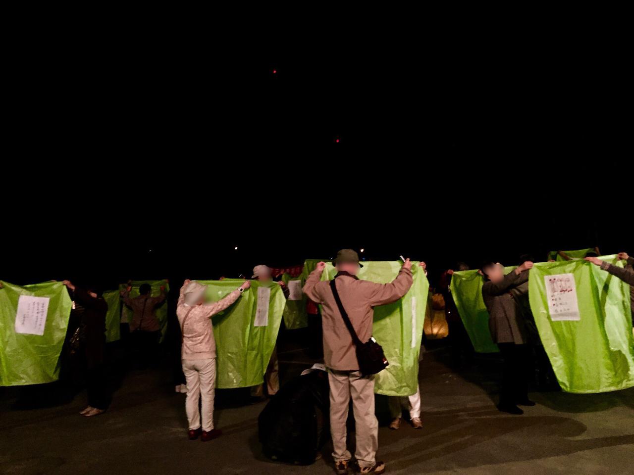 画像1: 天燈上げの様子／弊社スタッフ撮影