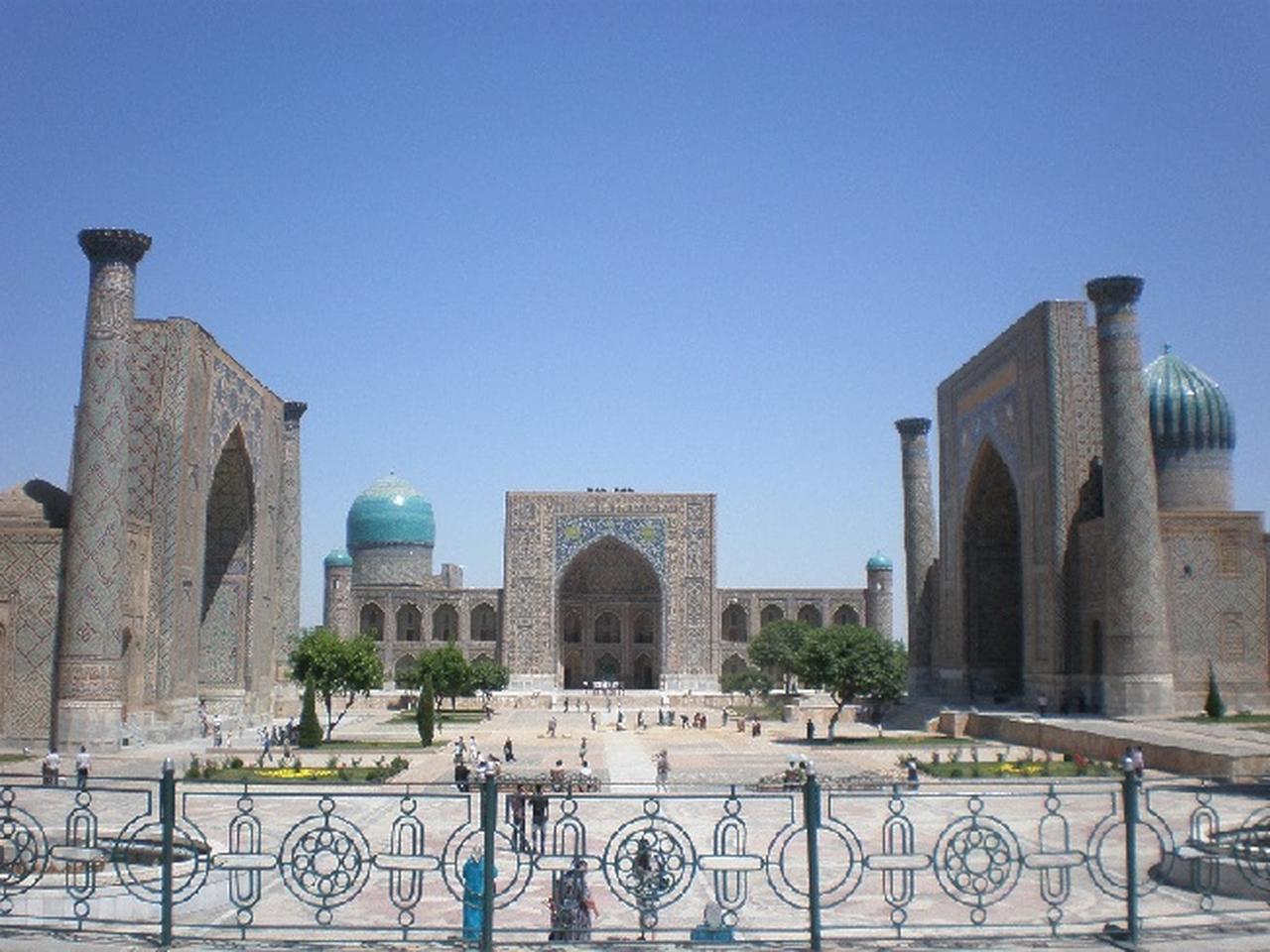 画像: ＜おひとり参加限定の旅＞『【ｳｽﾞﾍﾞｷｽﾀﾝ航空往復直行便利用（成田～ﾀｼｹﾝﾄ間）】はじめてのｳｽﾞﾍﾞｷｽﾀﾝ８日間』｜クラブツーリズム