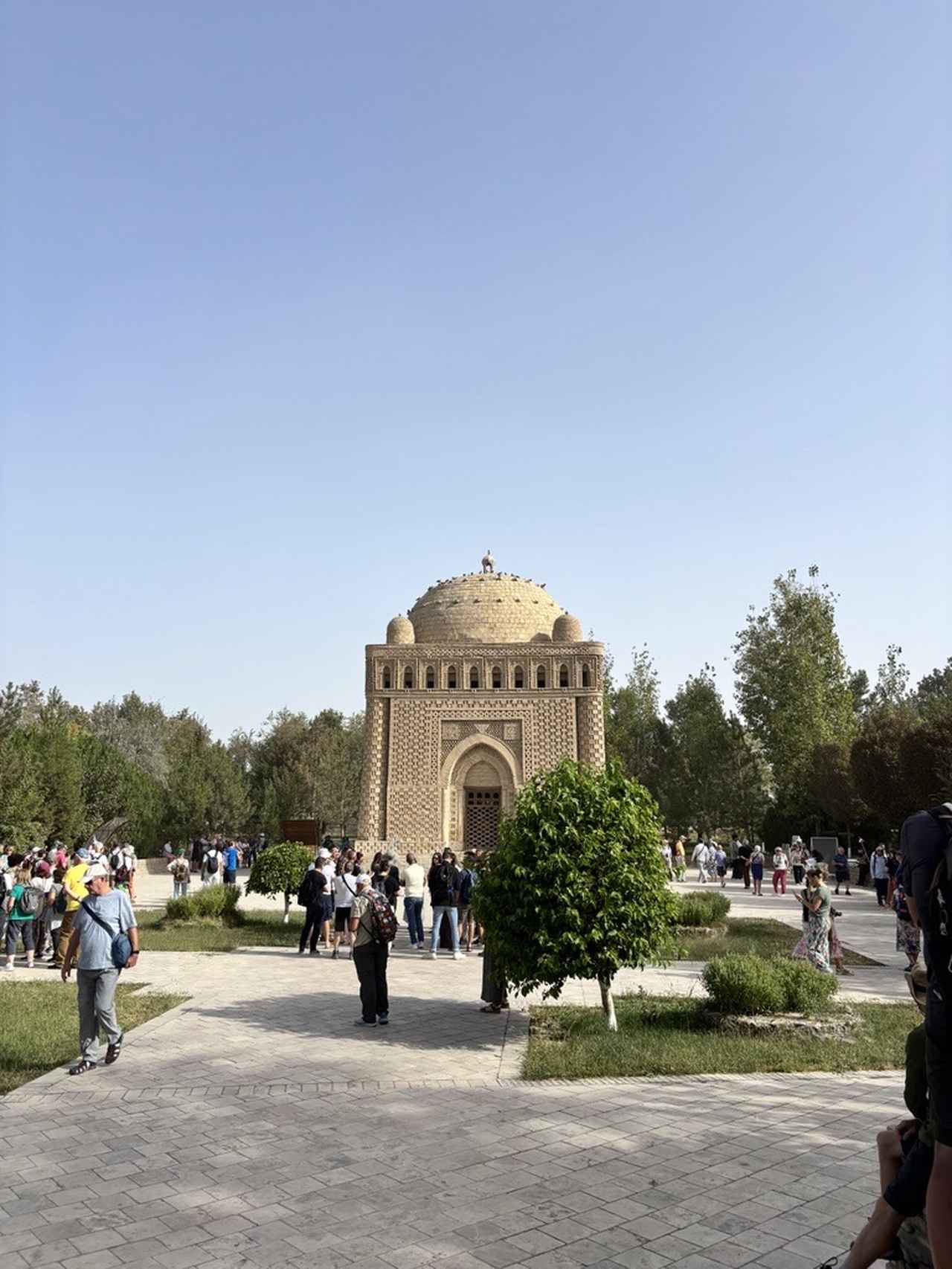 画像: イスマイール・サマニ廟（2025年9月スタッフ撮影／イメージ）