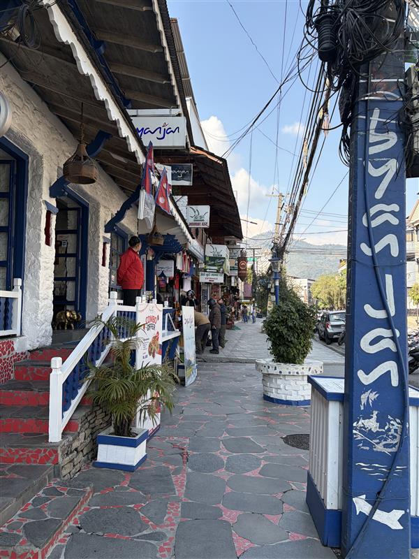 画像: ぺワ湖周辺（弊社スタッフ撮影）