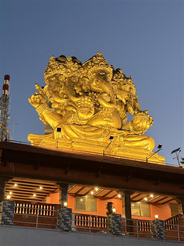 画像: サランコットのガネーシャ像（弊社スタッフ撮影）