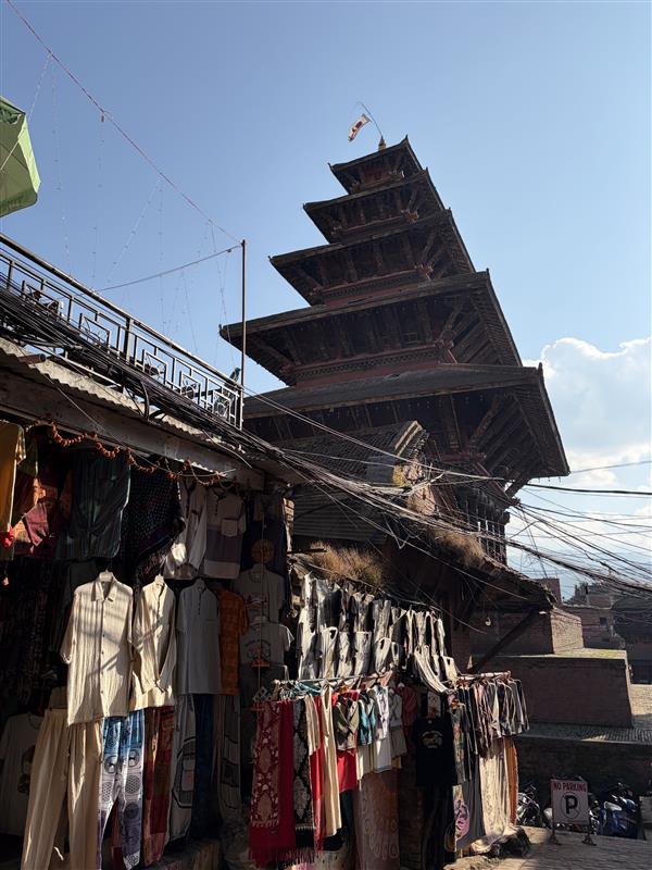 画像2: バクタプルの街並み（弊社スタッフ撮影）