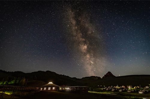 画像: 『関西空港より添乗員同行/燃油サーチャージ込み/夏の大自然と夜空に魅了されるモンゴル４日間』｜クラブツーリズム
