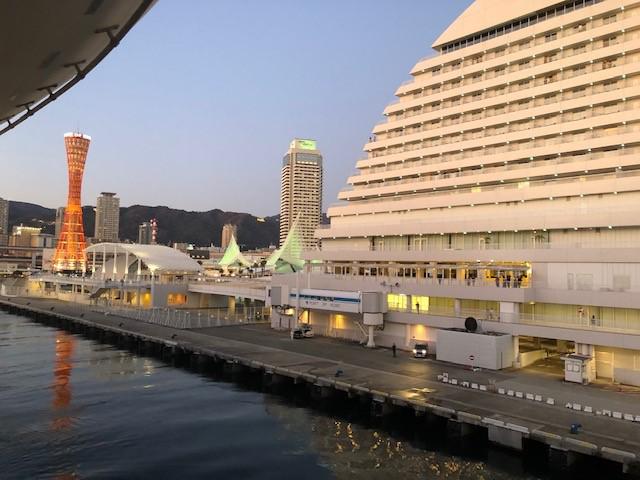 画像: 神戸港中突堤ターミナルからの景色/弊社スタッフ撮影