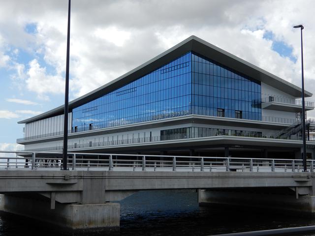 画像2: 東京国際クルーズターミナル(弊社スタッフ撮影)