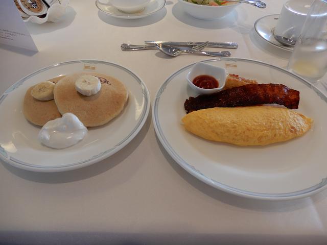 画像: 朝食(筆者撮影)