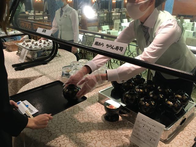 画像: 夜食(筆者撮影)