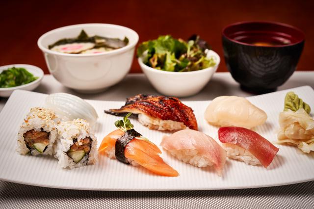 画像2: 寿司レストランでの食事(イメージ)