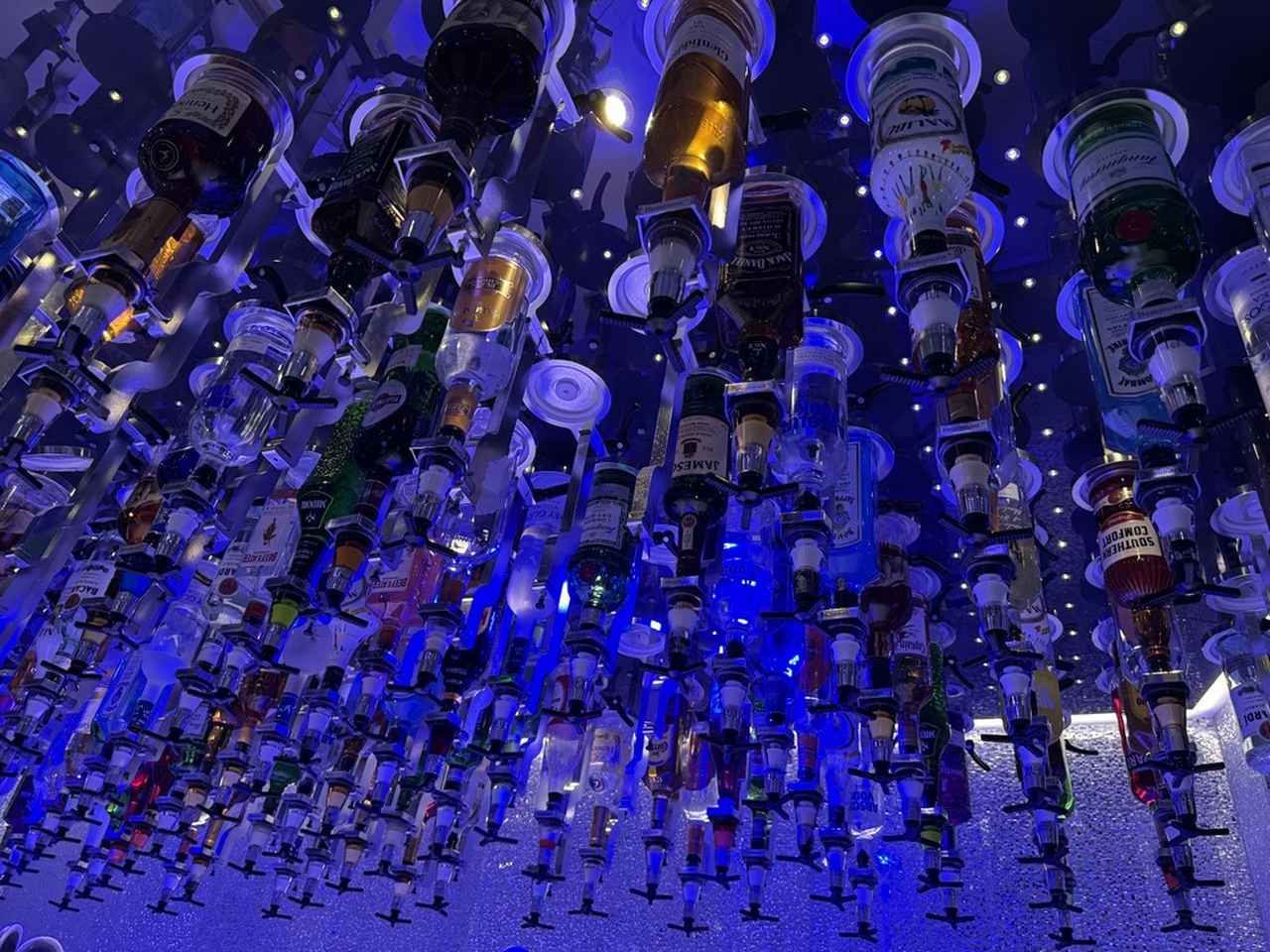 画像2: 【クルーズ】ロイヤル・カリビアンインターナショナル社の客船「オベーション・オブ・ザ・シーズ」をご紹介します