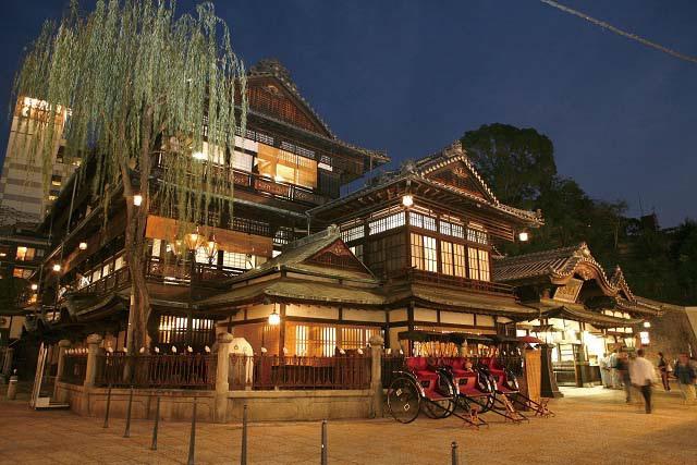 画像: 工事前の道後温泉本館(イメージ)