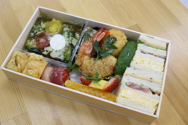 画像4: .
観光列車で楽しむ信州&北陸の旅
ろくもん・ワインバレー列車・越後トキめきリゾート雪月花
<ロイヤル・グランステージ>