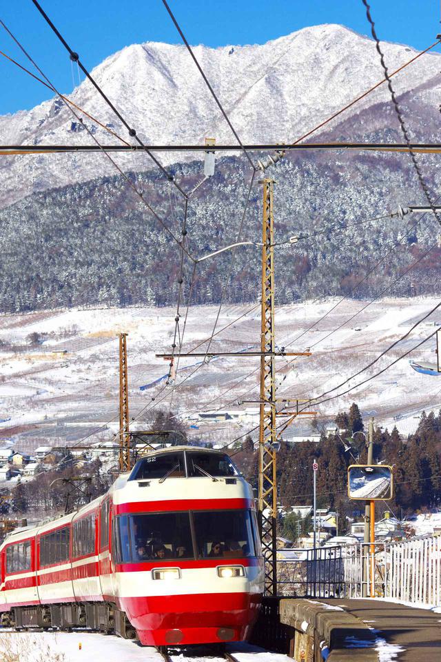 画像: 長野電鉄「ワインバレー列車」