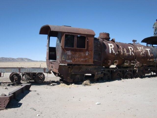 画像2: 列車の墓場