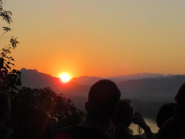 画像2: きれいな夕日を見ながらゆったりとしたひと時を