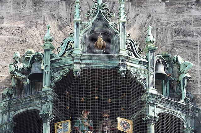 画像: 黄金の鶏
