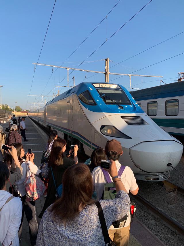 画像: 高速鉄道アフラシャブ号に乗って、約2時間でタシケントへ!(スタッフ撮影/イメージ)