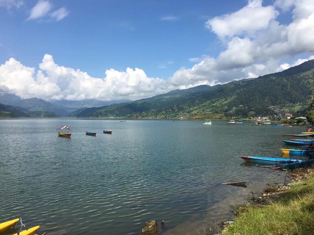 画像: <ペワ湖/スタッフ田村撮影>
