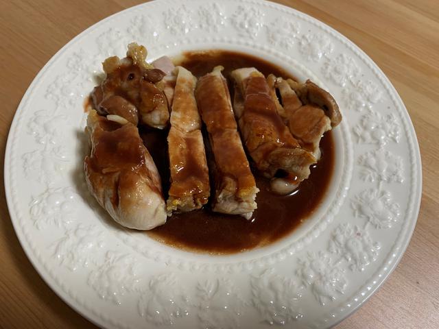 画像: チキンソテーにかけてみました!ワインの香りがお肉にとても合います!ローストビーフやハンバーグに使っても美味しそうです。