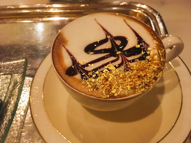 画像: 金箔のカプチーノ(イメージ)