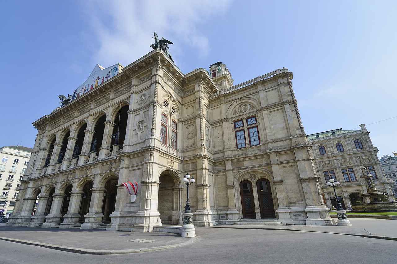 画像: ＜音楽鑑賞の旅＞ツアー紹介『～山本直幸講師同行～ホテル・グランドに４連泊 本場で本物を楽しむ 音楽の都ウィーン ６日間』 - クラブログ ～スタッフブログ～｜クラブツーリズム