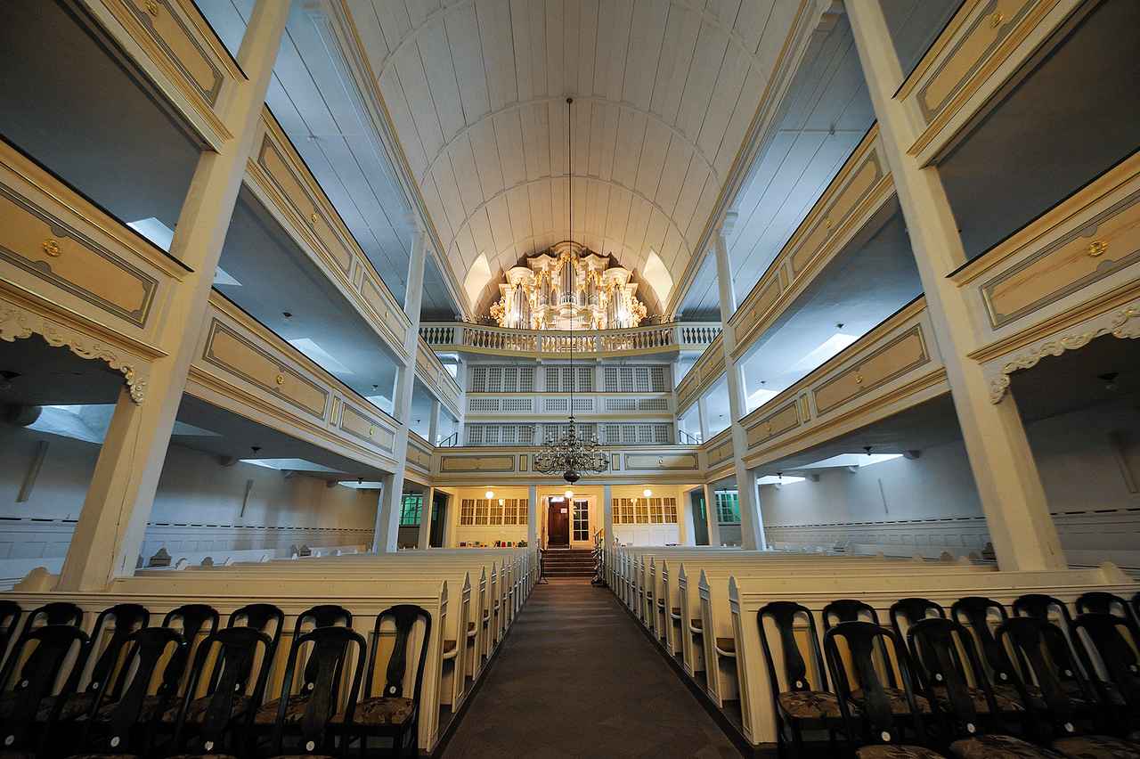 画像: アルンシュタットのバッハ教会内部