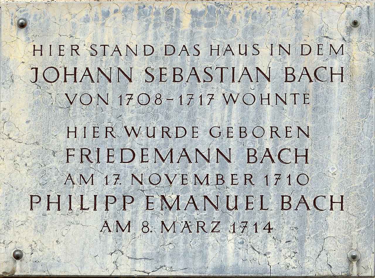 画像: ワイマールの住居跡の銘板