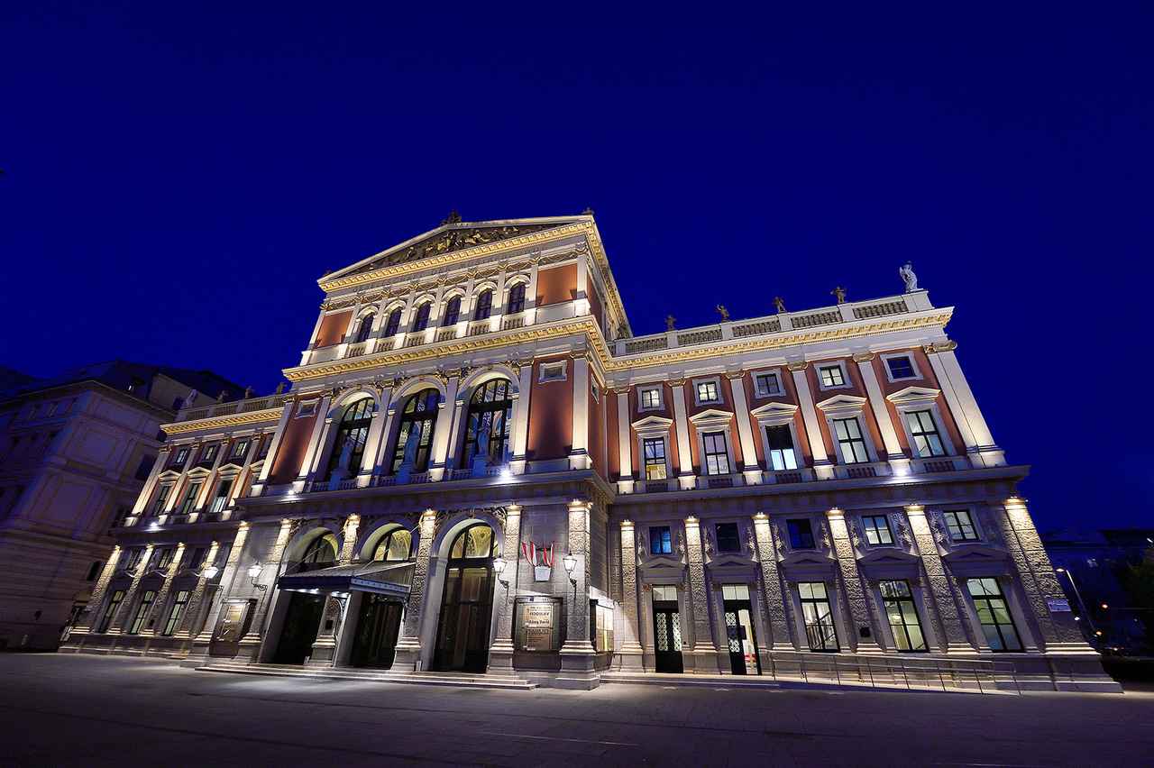 画像: ウィーン楽友協会ホール外観（提供/山本直幸）